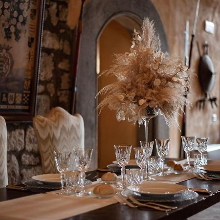 Castello Costaguti Hotell Roccalvecce Eksteriør bilde