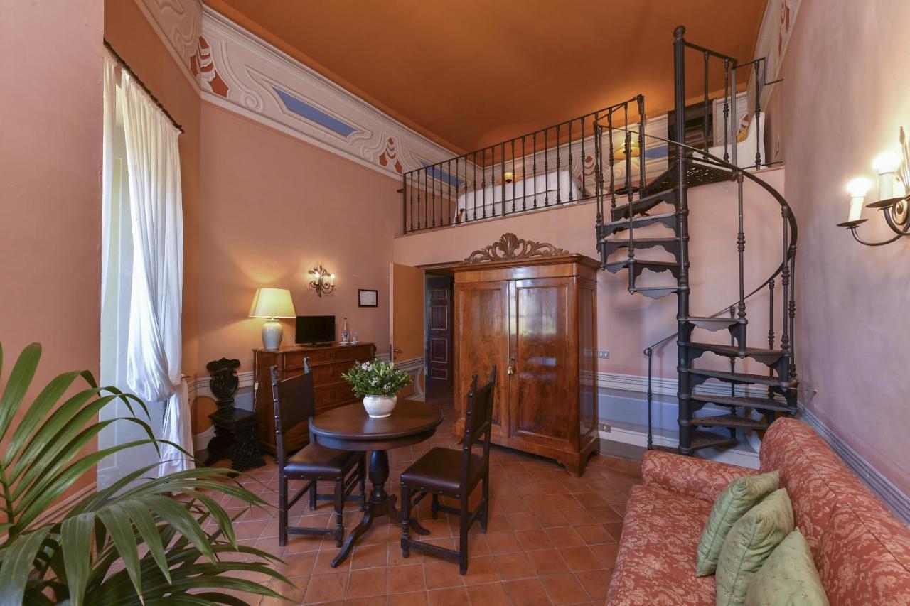 Castello Costaguti Hotell Roccalvecce Eksteriør bilde